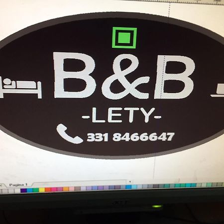 B & B Leti Battipaglia Bagian luar foto