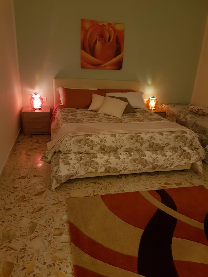 B & B Leti Battipaglia Bagian luar foto