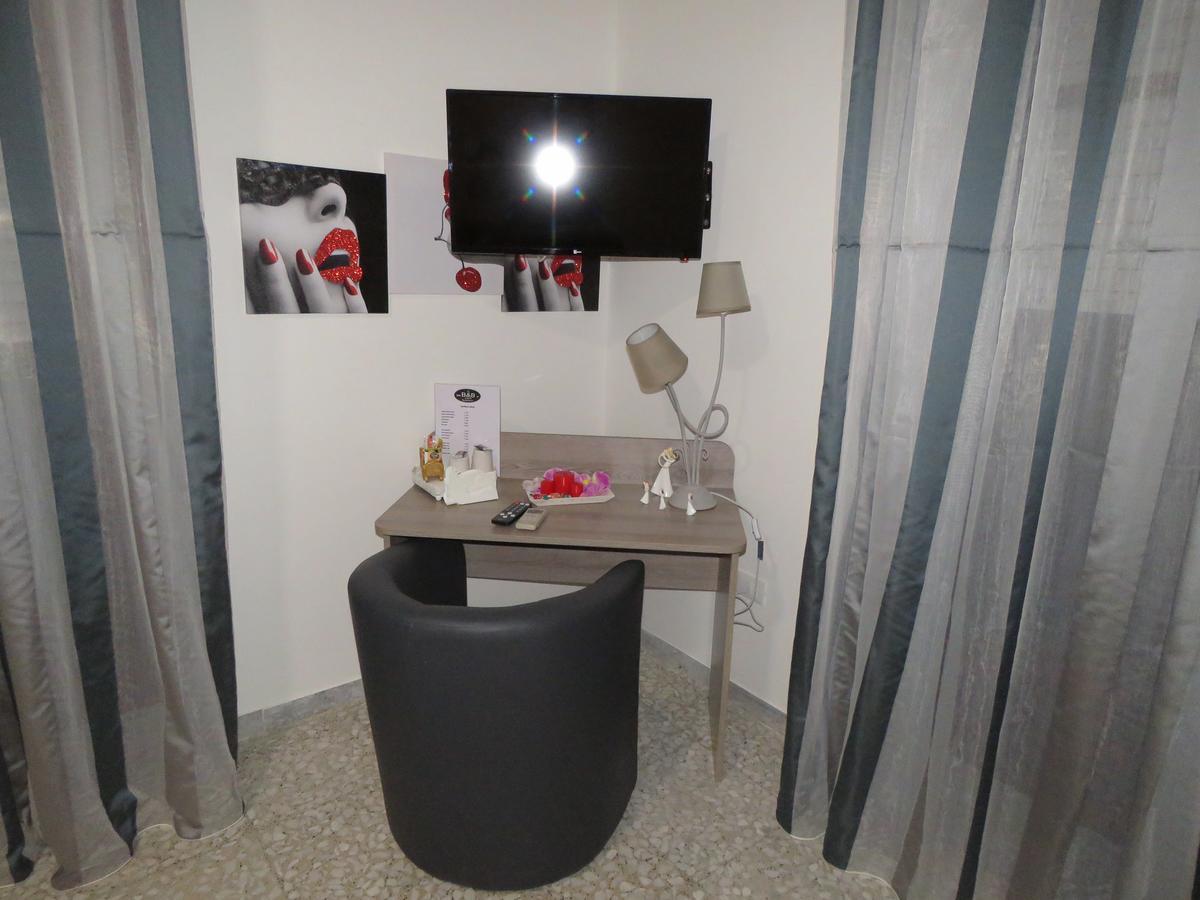 B & B Leti Battipaglia Bagian luar foto
