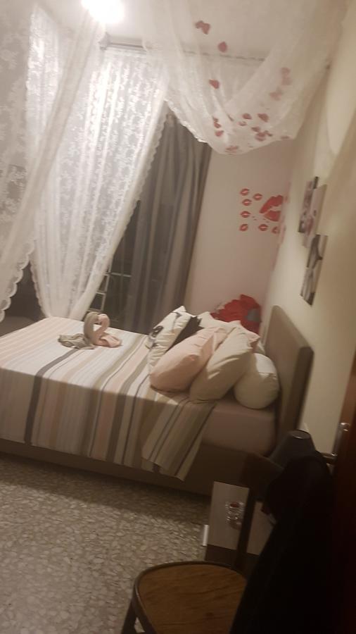 B & B Leti Battipaglia Bagian luar foto